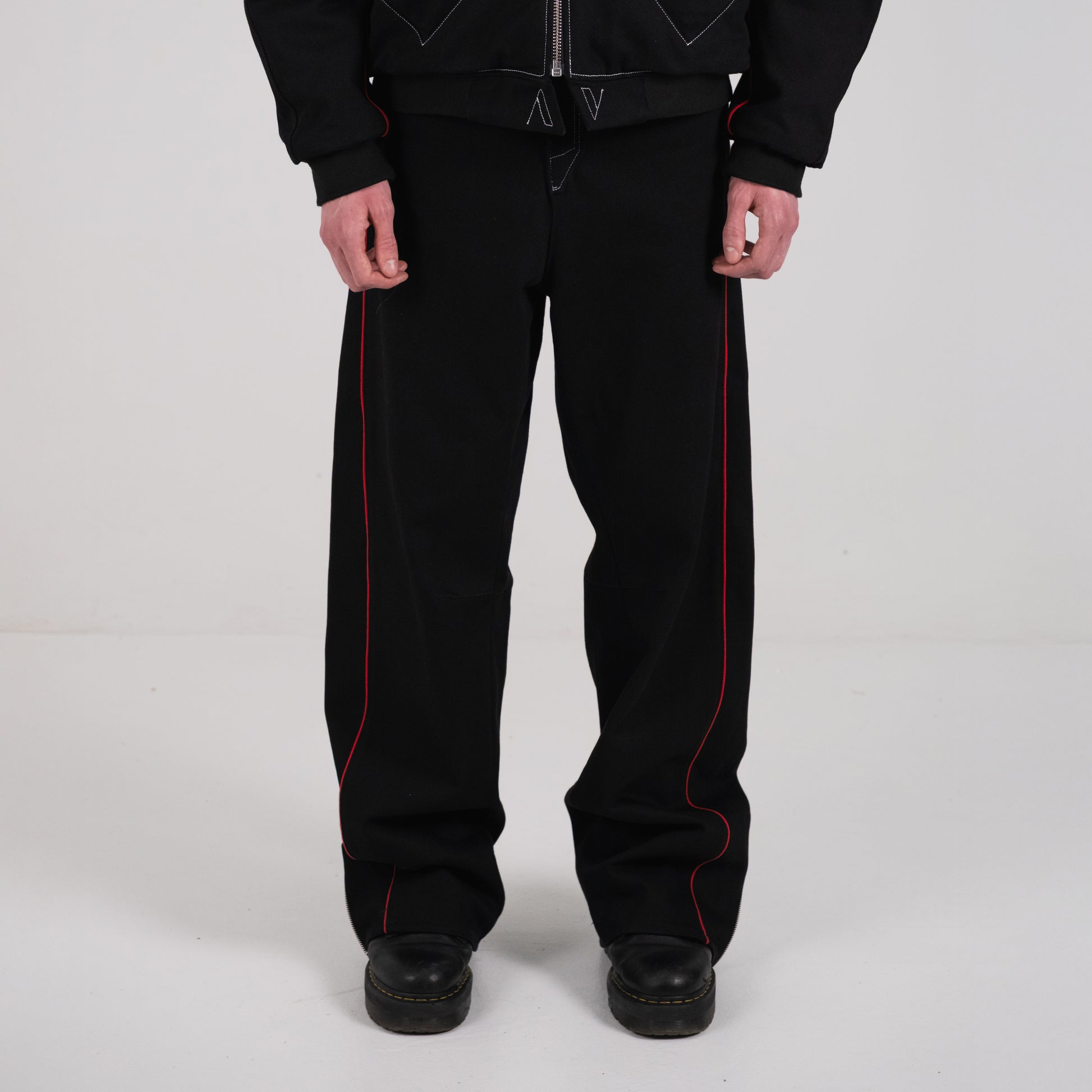 LE PANTALON BARREL