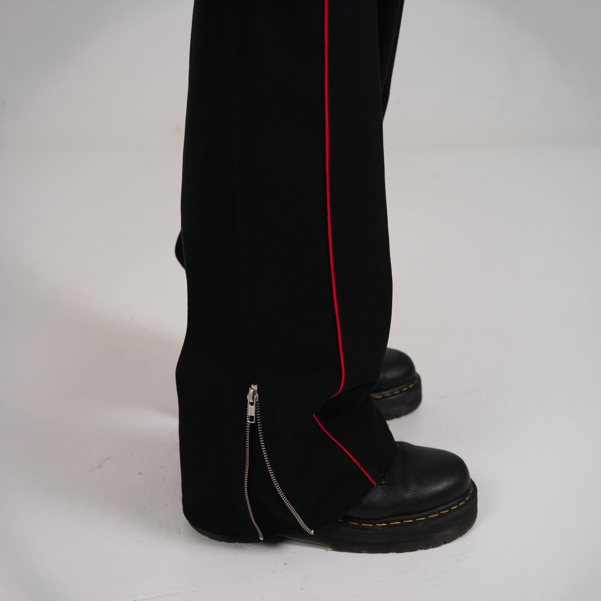 LE PANTALON BARREL